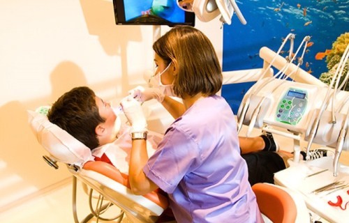 Dentist in Estethica Clinic Istanbul