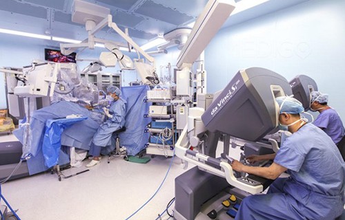 аортокоронарноешунтирование и передсадка сердца в медицинком центре Самсунг