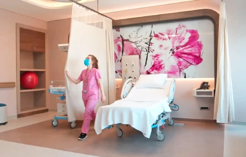 Университетская больница Медиполь (Medipol Hospital)