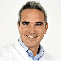 Проф. Петер Диль