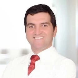 Др. Рюшту Нуран