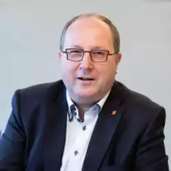 Др. Томаш Виммер